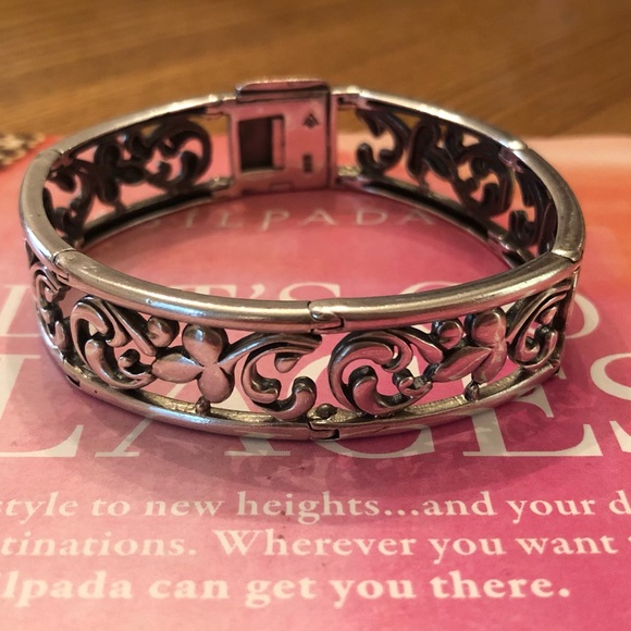 Silpada Filigree Sterling Silver Scroll Hinged Bracelet - Picture 5 of 16